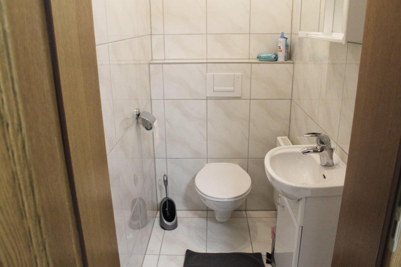 Spacious Apartment In Industrial Area Лудвигсбург Екстериор снимка