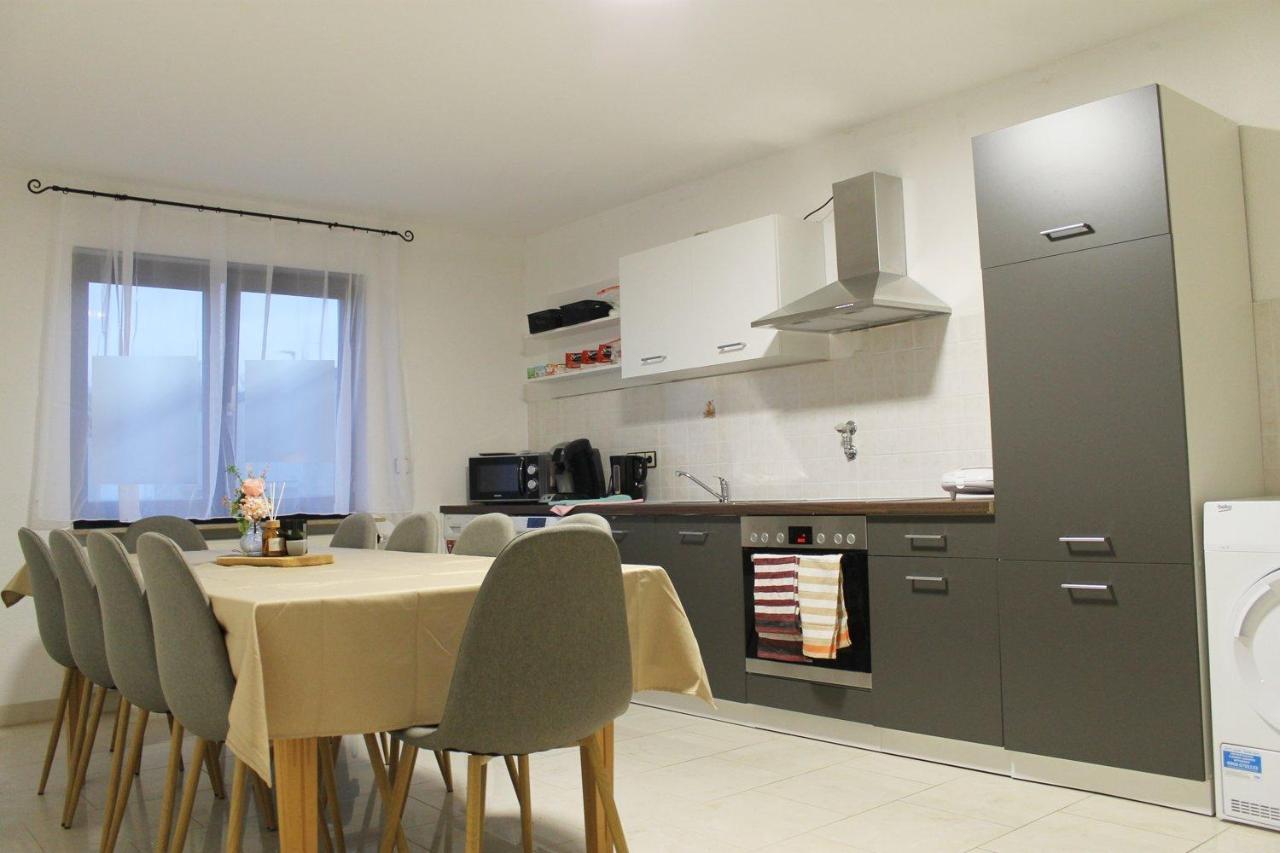 Spacious Apartment In Industrial Area Лудвигсбург Екстериор снимка